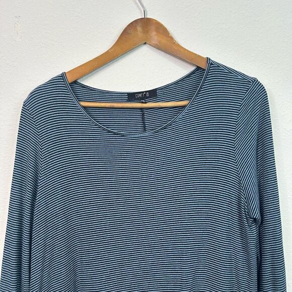 Comfy USA Blue Micro Striped Long Sleeve Asymmetrical Rayon Top Size L - Picture 2 of 13